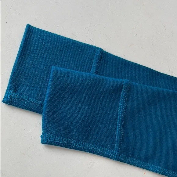 Hanna Andersson - Women’s Peanuts/Snoopy Holiday Long John Pajama Set - Picture 9 of 16